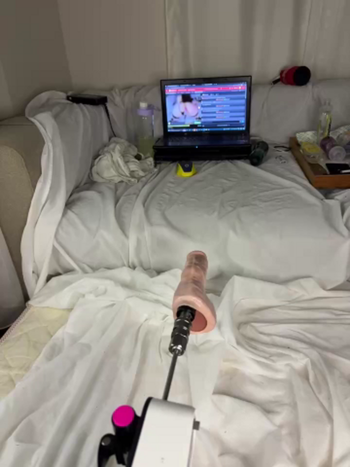 Ozge-SluttyScream69