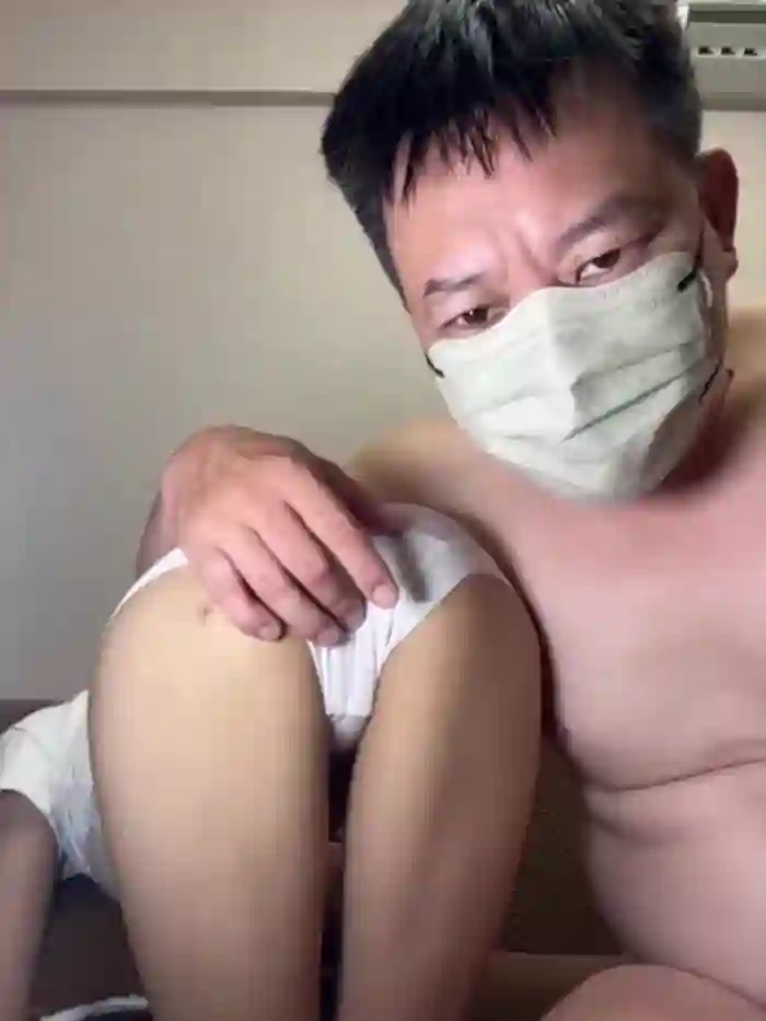 2025/08/08/stripchat-top_ping-17-55-03