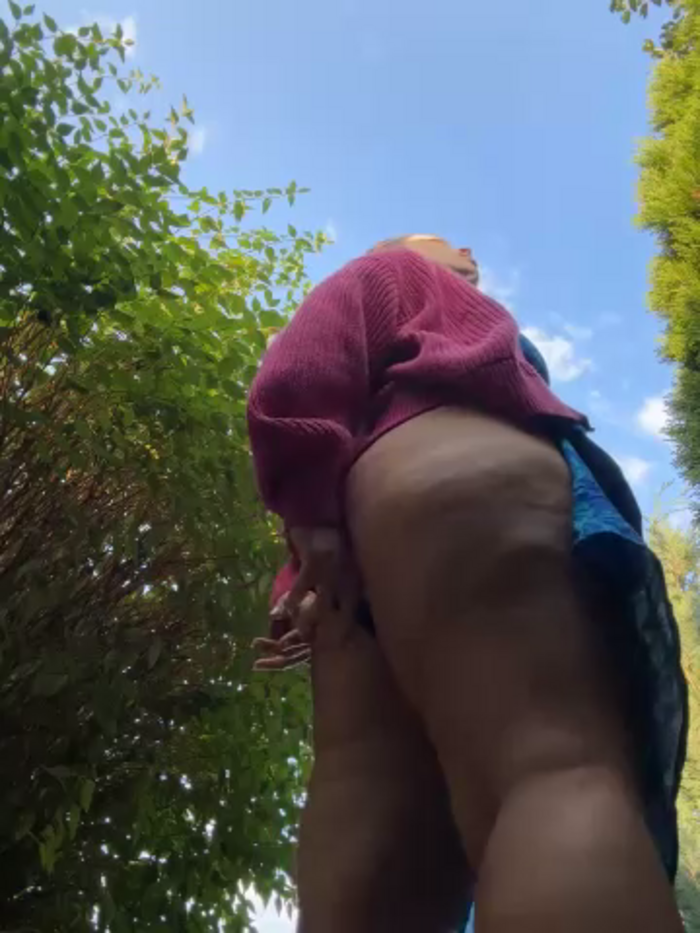 ladywithbigass