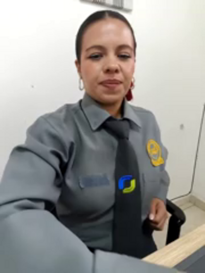 Ariana-07