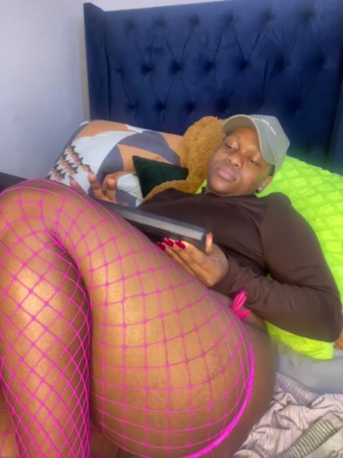 Boneca25