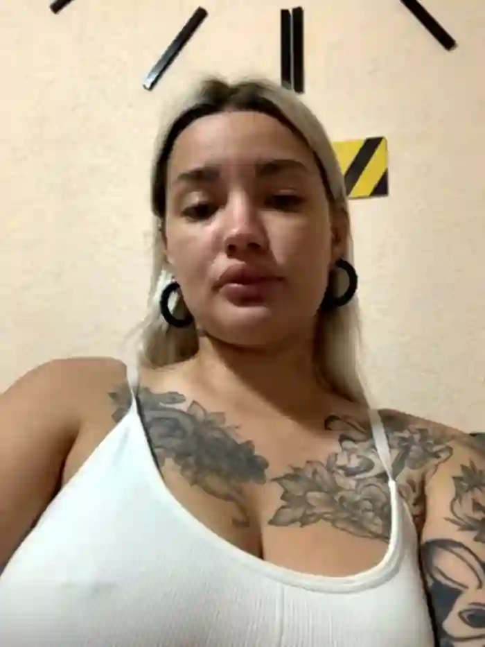 2025/08/09/stripchat-sextazy-13-58-29