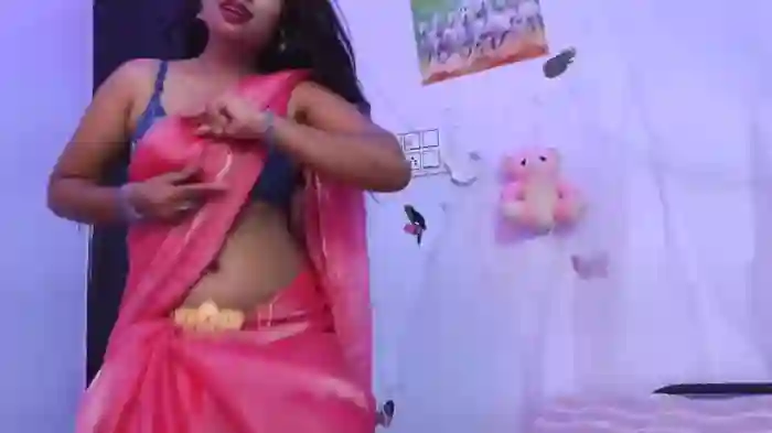 2025/08/10/stripchat-vaarsha-22-25-46