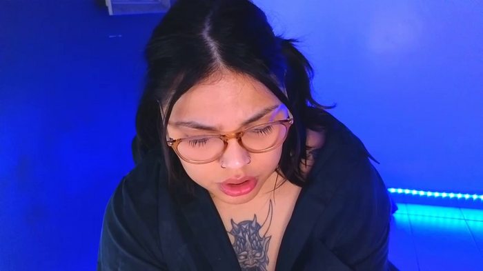 miacanela_xo