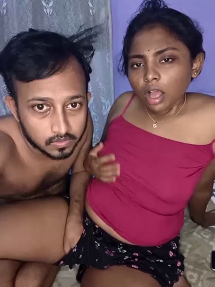 Trending_Couple