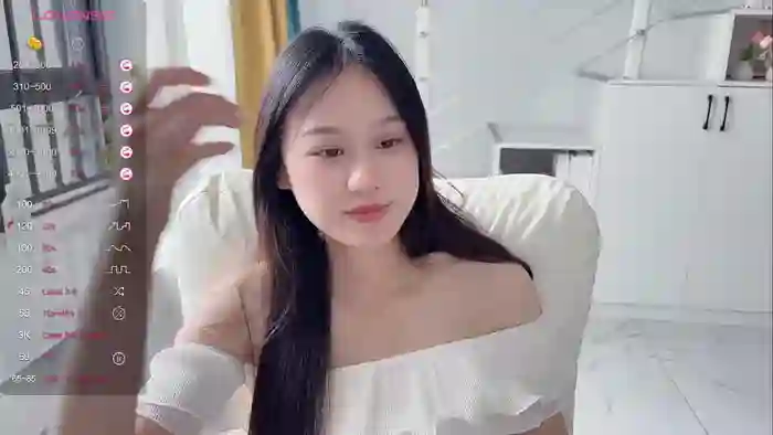 2025/08/11/stripchat-cassie-20-02-57-20