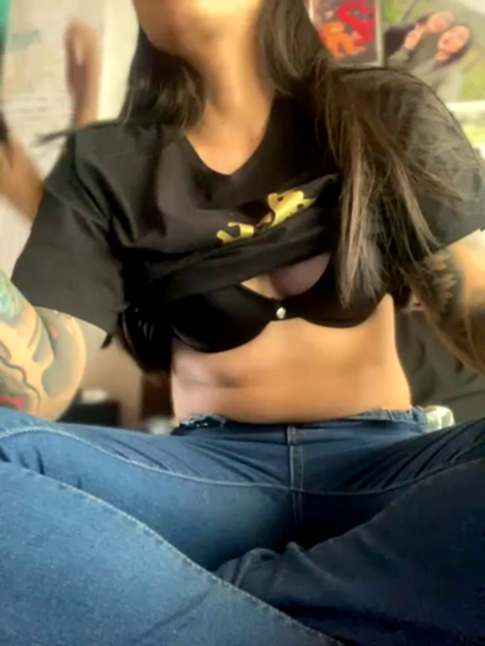 PamelaFtMia