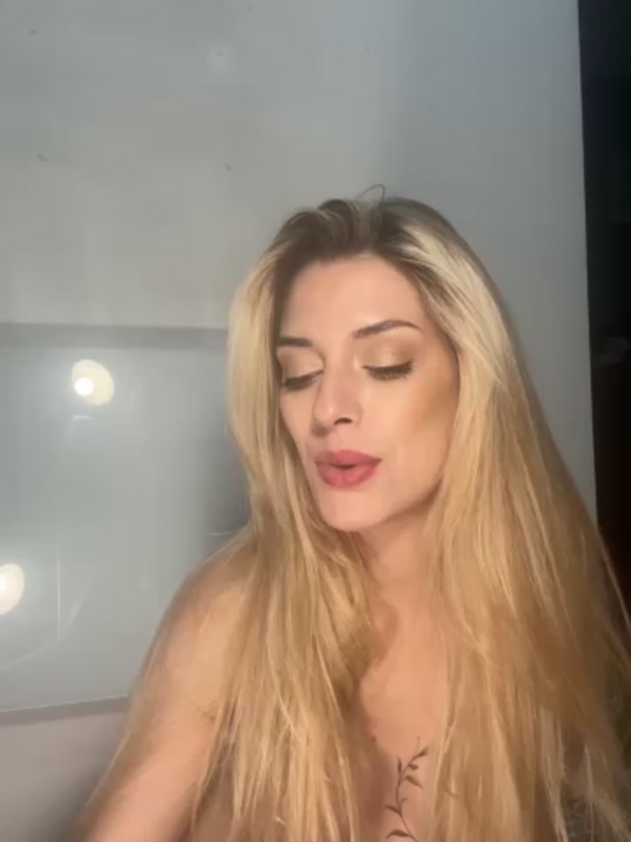 Bellalolahot