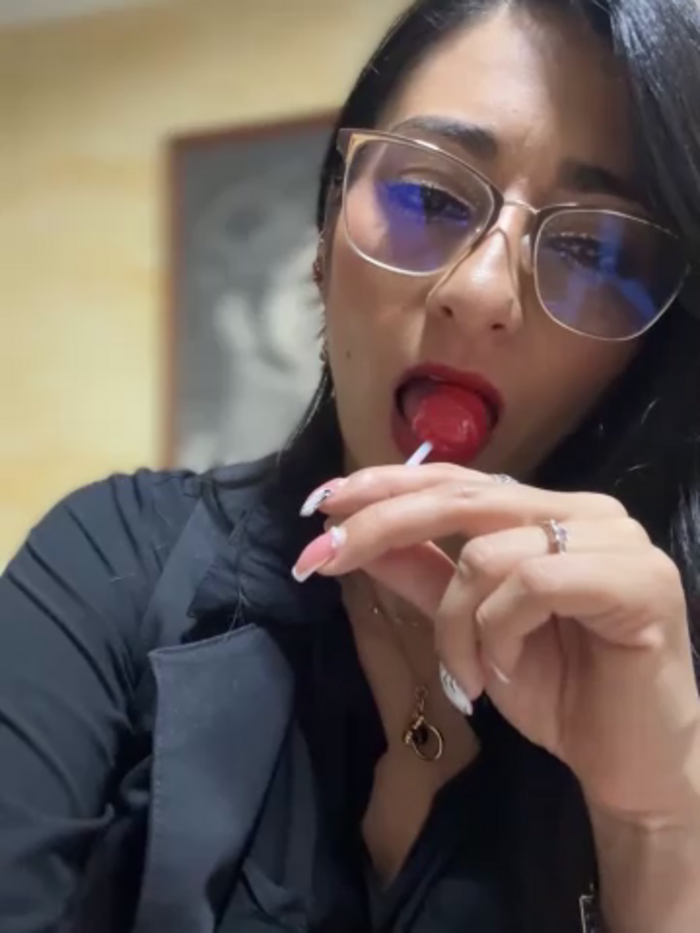 Bella_Office-Naughty1