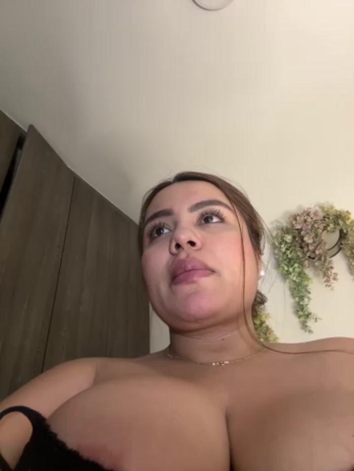 valeria2019hot