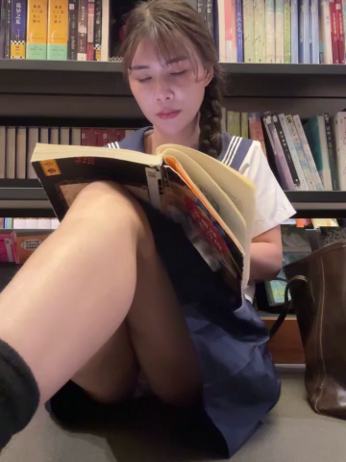 Adora188
