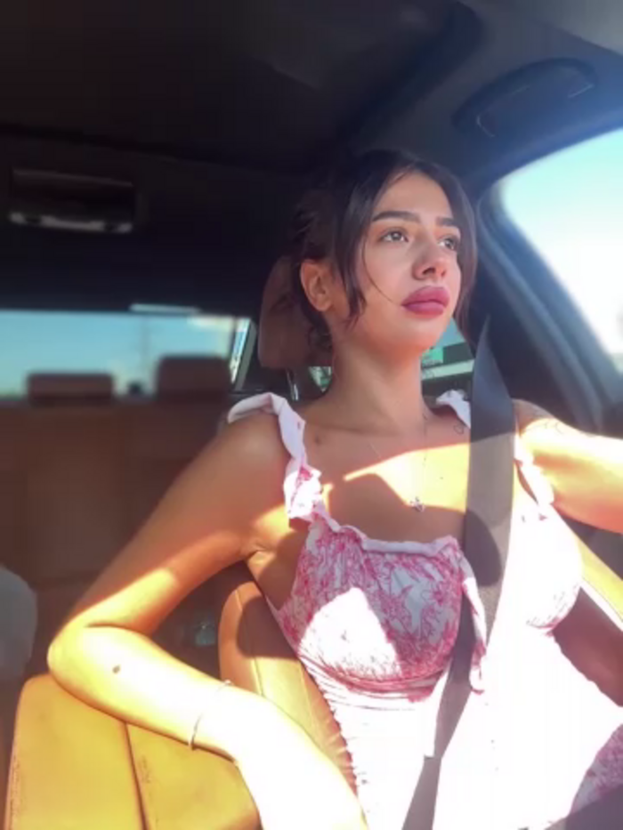 LaraVegas_