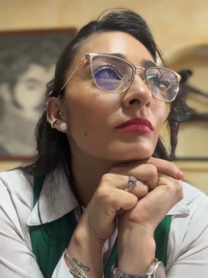 Bella_Office-Naughty1
