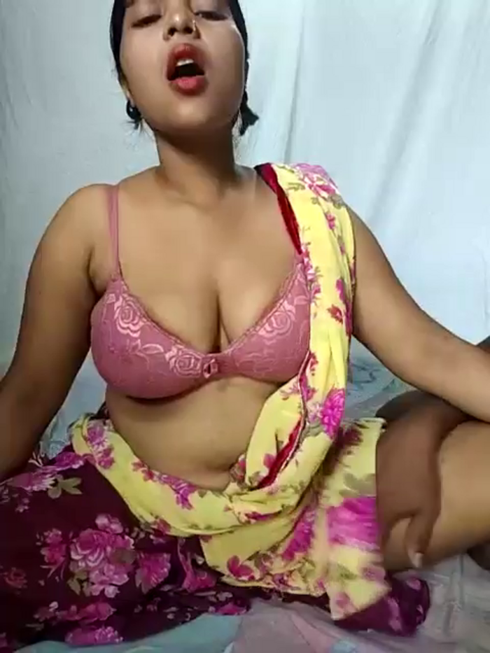Bengoli_bhabhi_sanaya