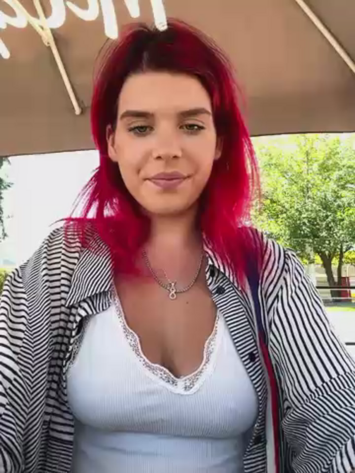 RiriRoseey