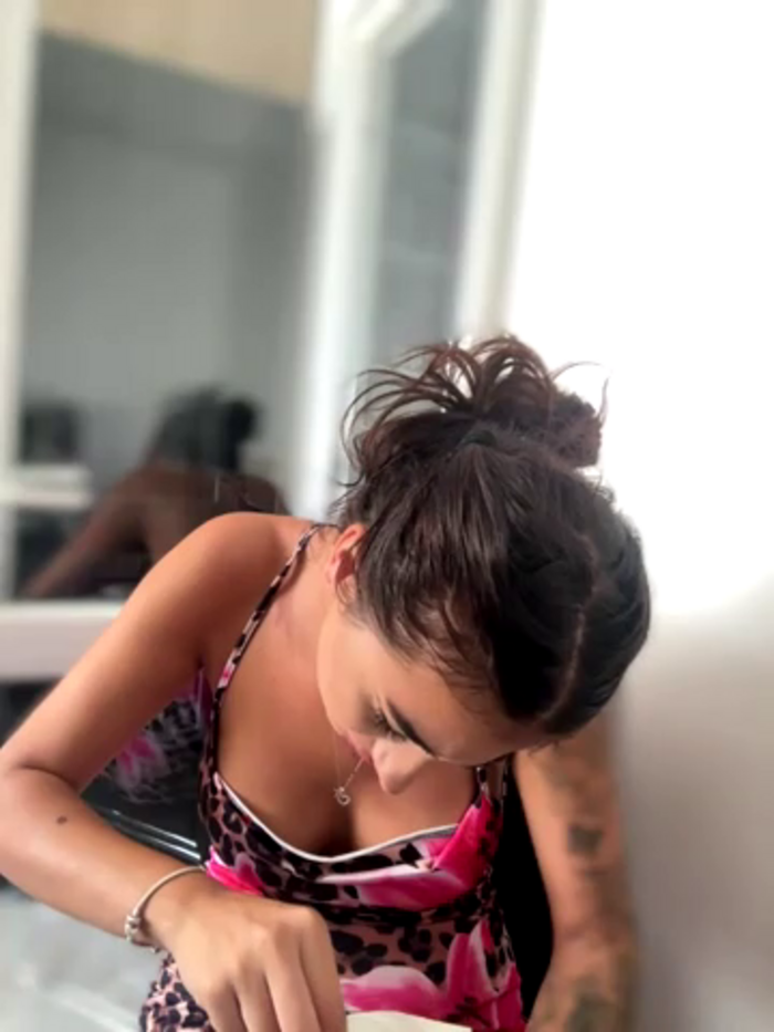 LaraVegas_
