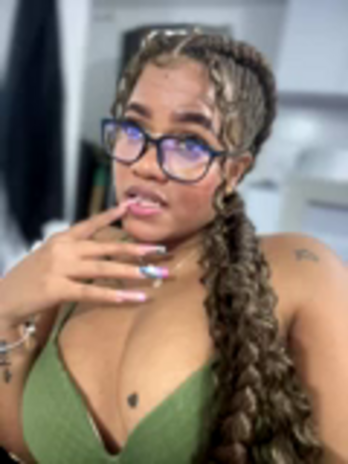 riri_brunnete