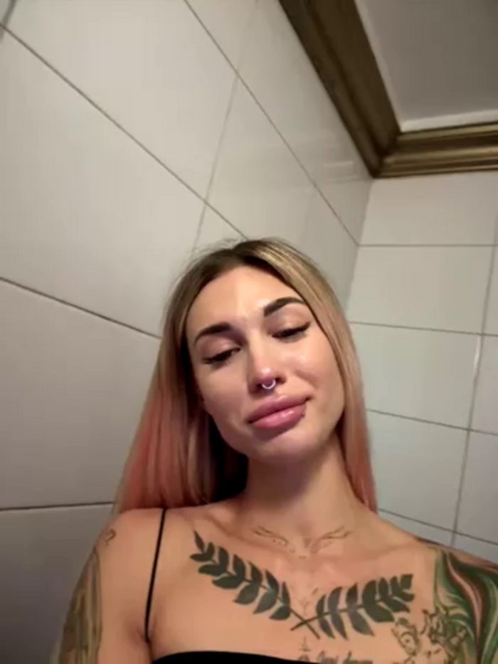 Charming_Ritta