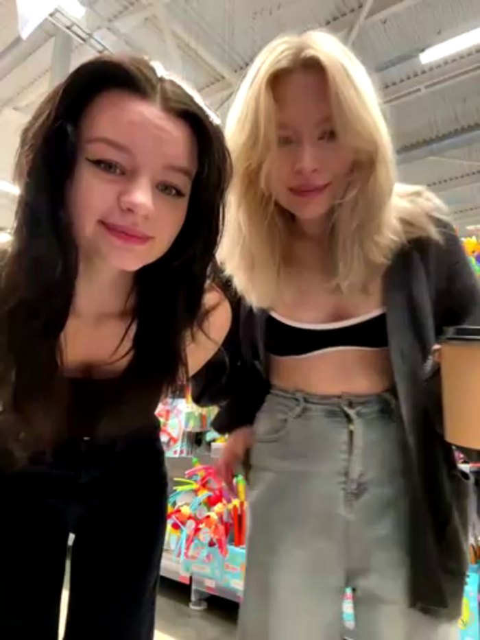 Cum_girlss