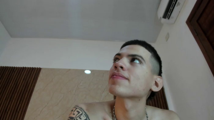 king_lovely_hornyy