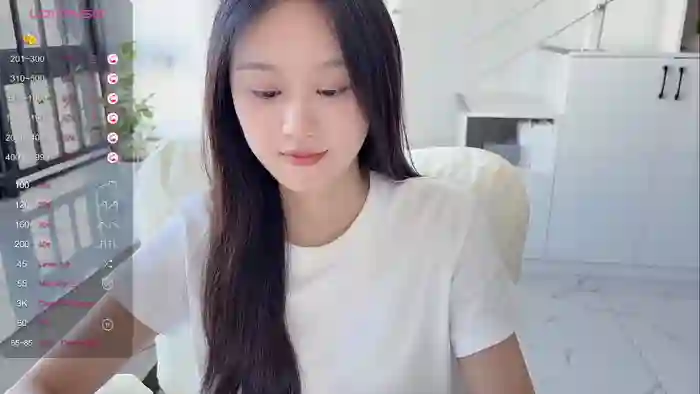 2025/08/16/stripchat-cassie-20-08-35-23