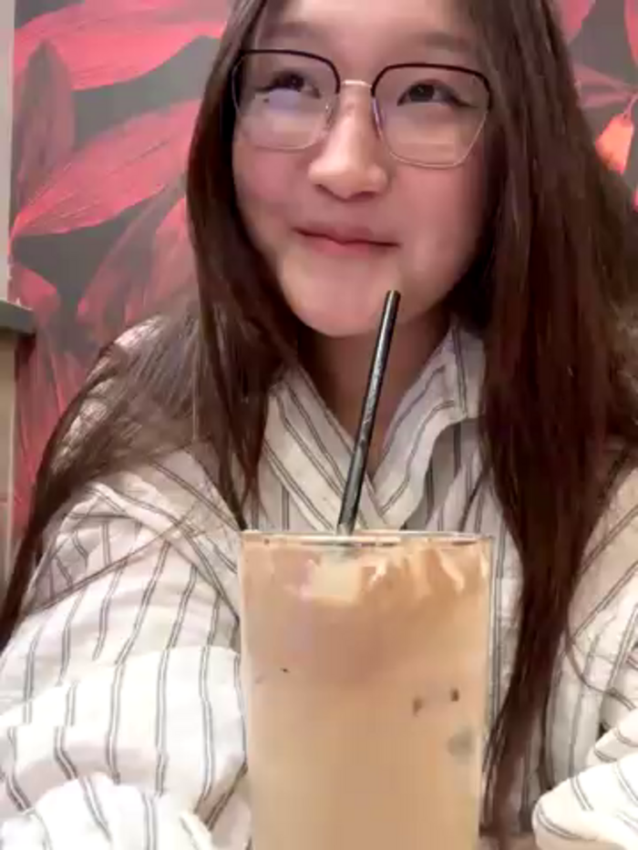 KissMeEva