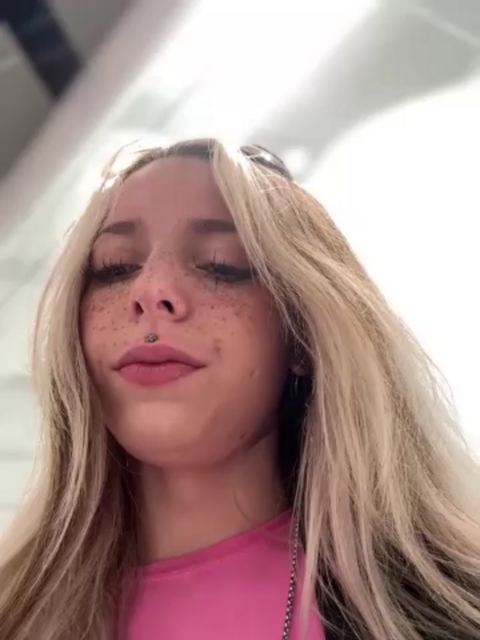 LoraaDoll