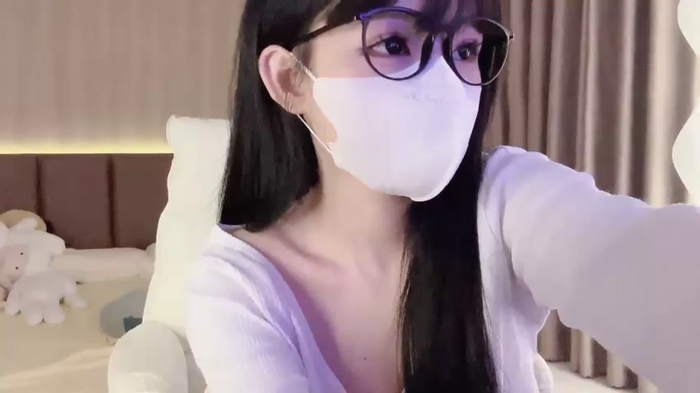 VIVIAN247