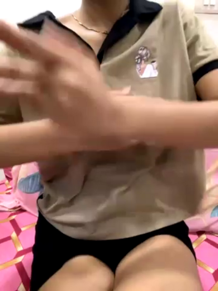 lovely_shakira