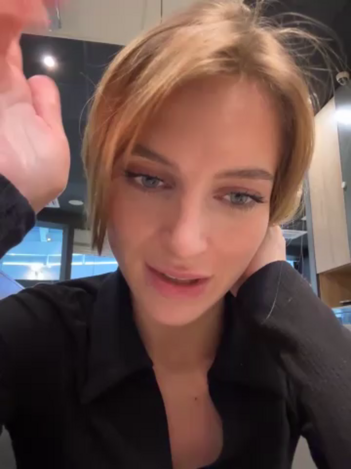 -AngelAri-