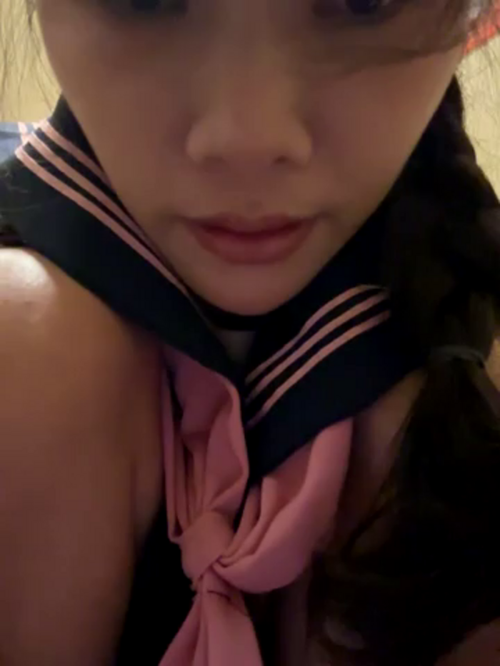 Adora188