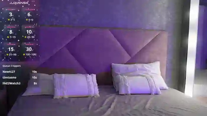 2025/08/17/stripchat-annacampbell-17-14-43