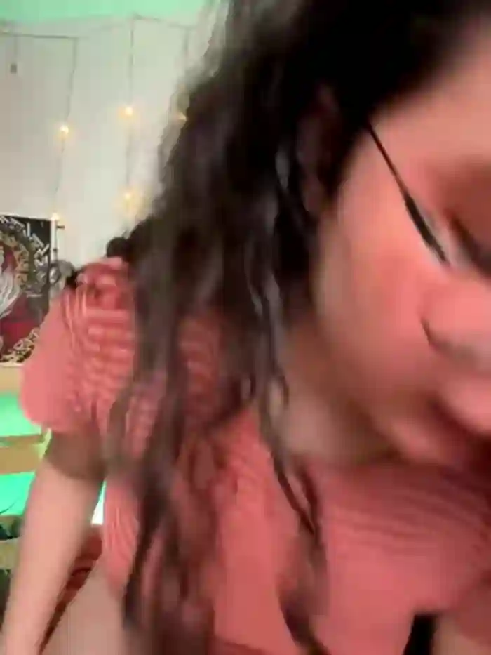 2025/08/17/stripchat-antoniart_-08-56-03