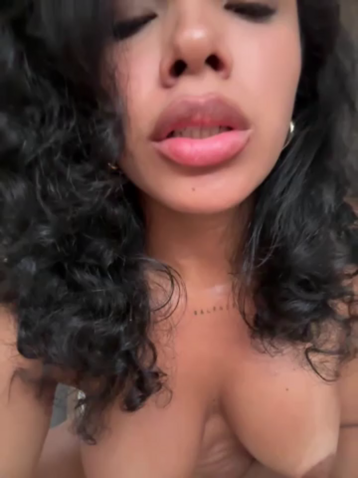 Brunettexio