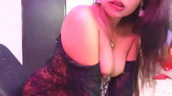 2025/08/17/stripchat-vaarsha-03-53-48