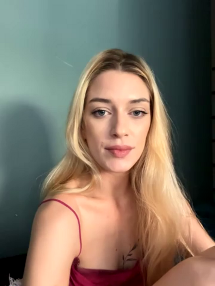 Bellalolahot