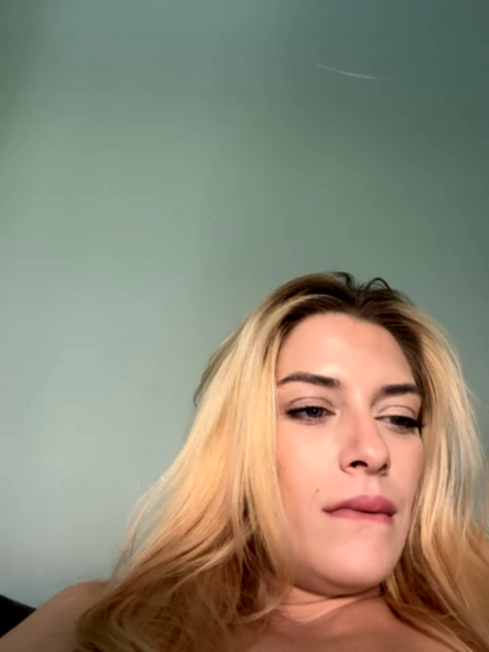 Bellalolahot