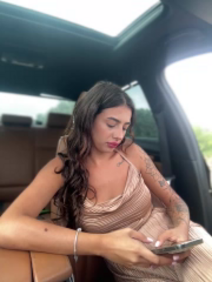 LaraVegas_