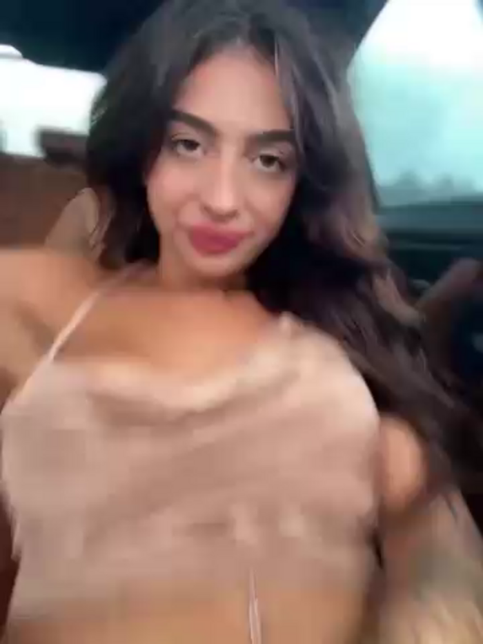 LaraVegas_