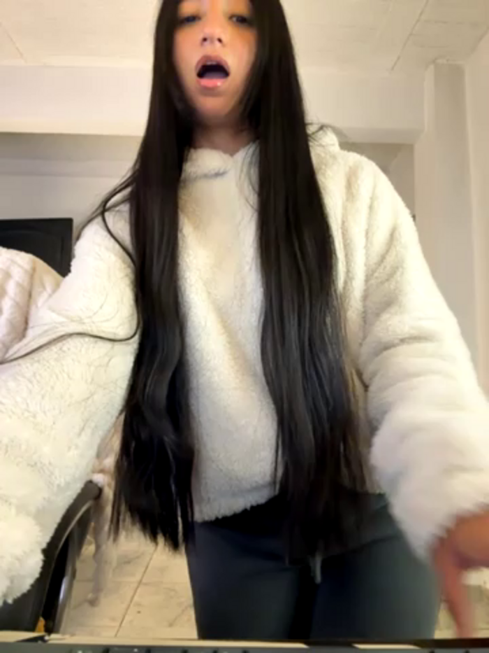 aly_golden_