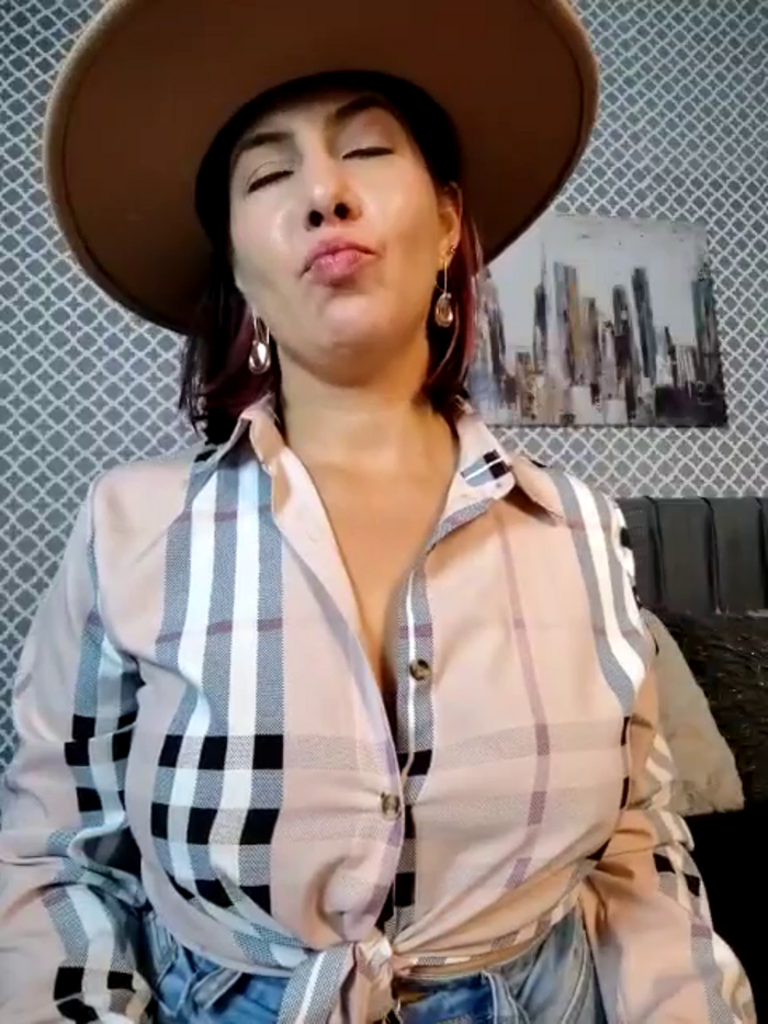 scarlett_moore