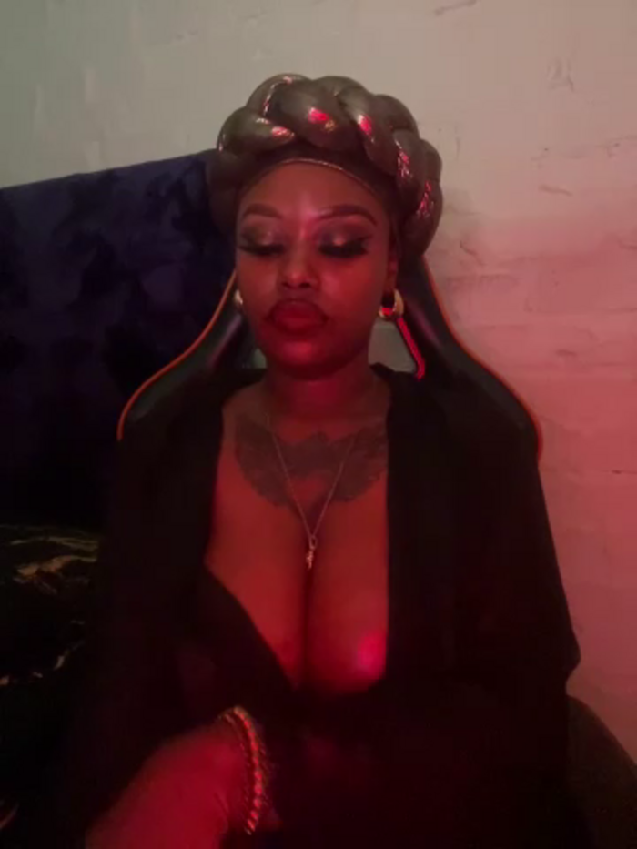 EXOTIC_BEAUTY25_X