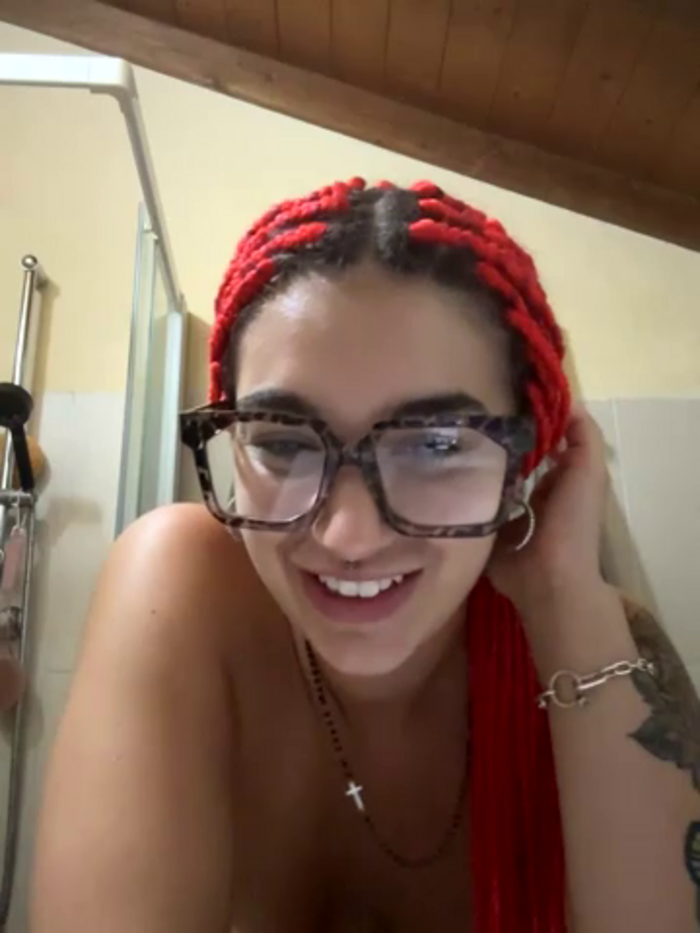 Dollyred