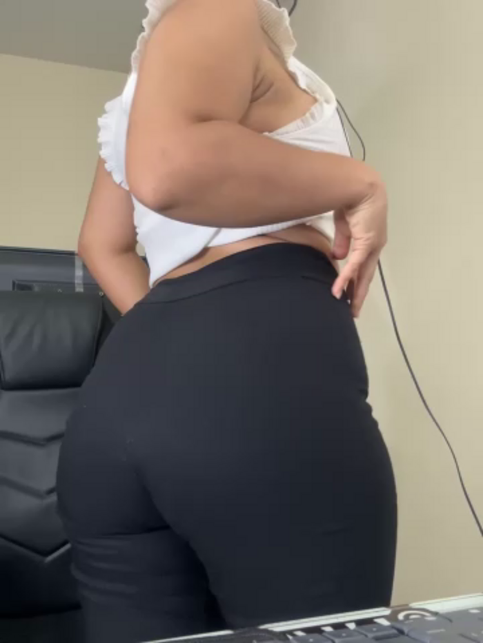 Kay_LustyWife