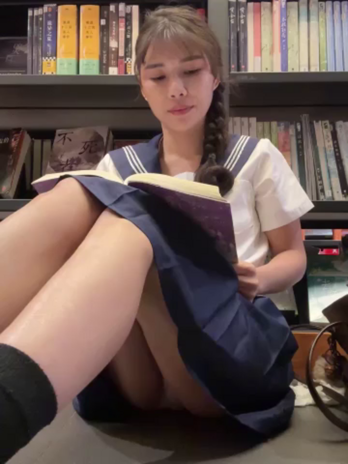 Adora188