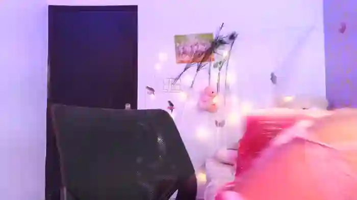 2025/08/20/stripchat-vaarsha-20-51-45