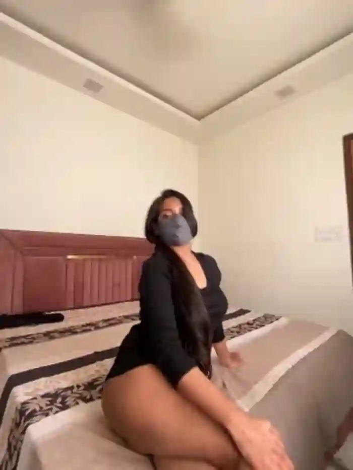 2025/08/20/stripchat-miss_lina-09-04-51