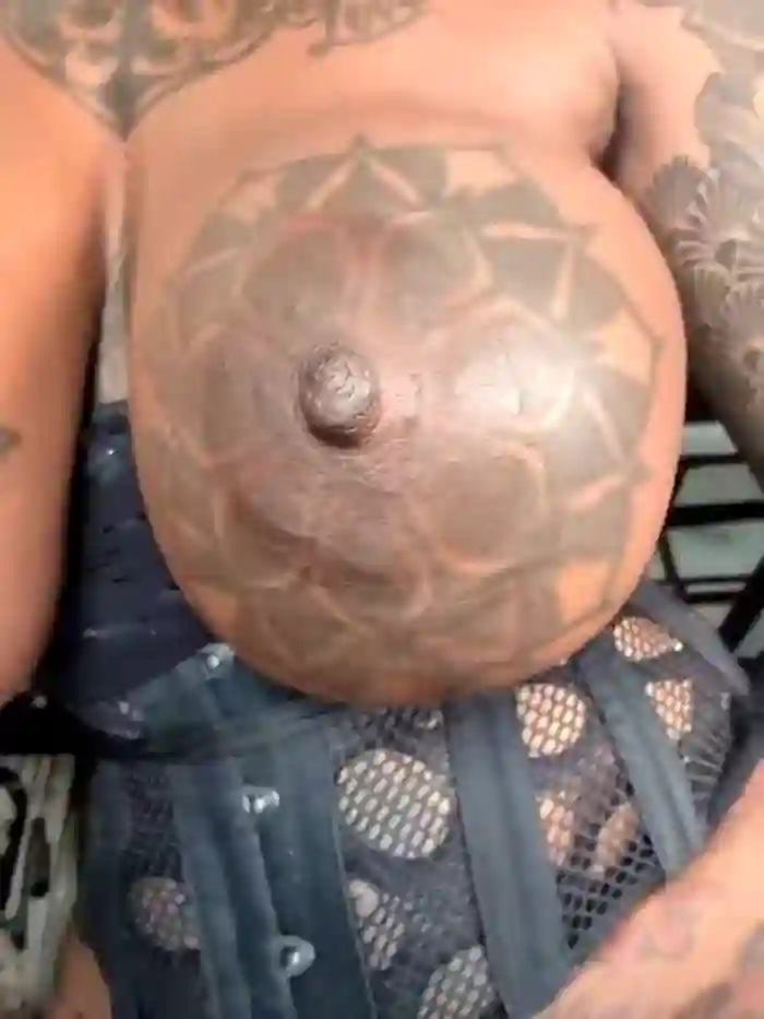2025/08/21/stripchat-darkdea-17-59-14