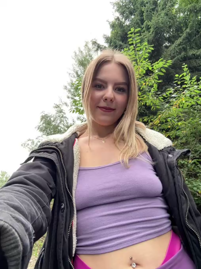LaraBlond