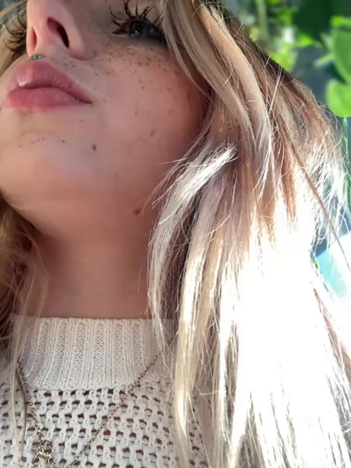 LoraaDoll
